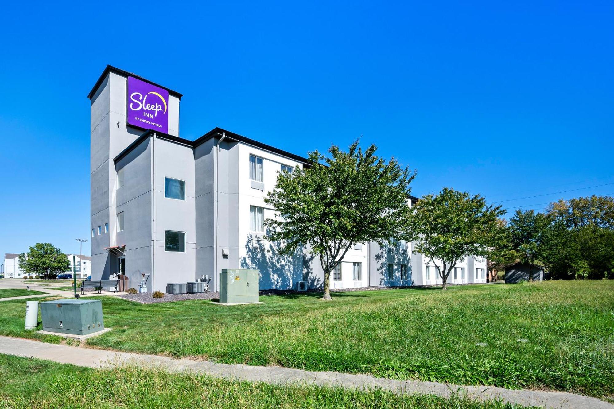 Hotel Sleep West Springfield